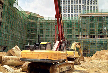 DR-150 rotary drilling rig--both small and large pile foundations can be completed